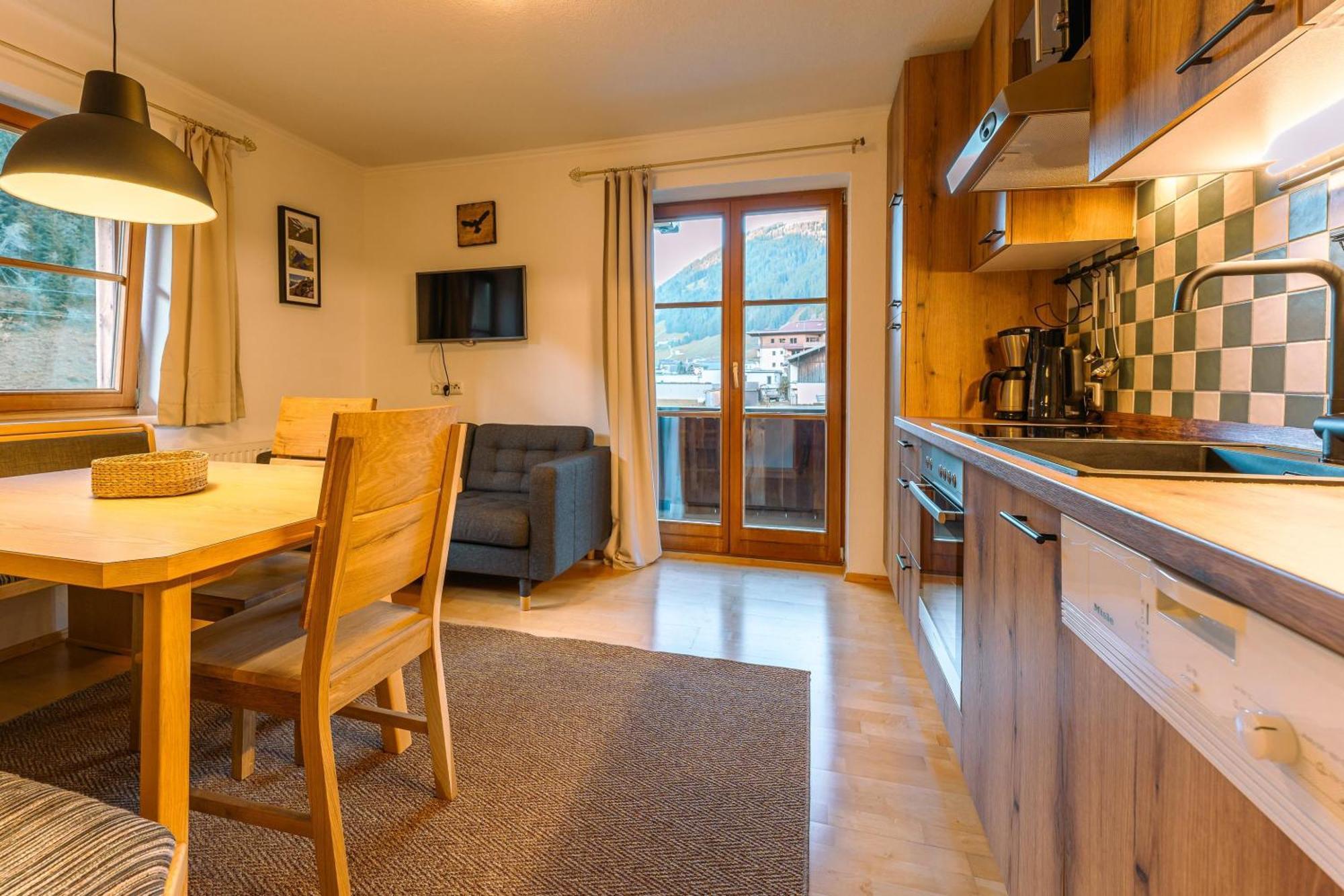 Bidner, Appartements Tux Eksteriør bilde